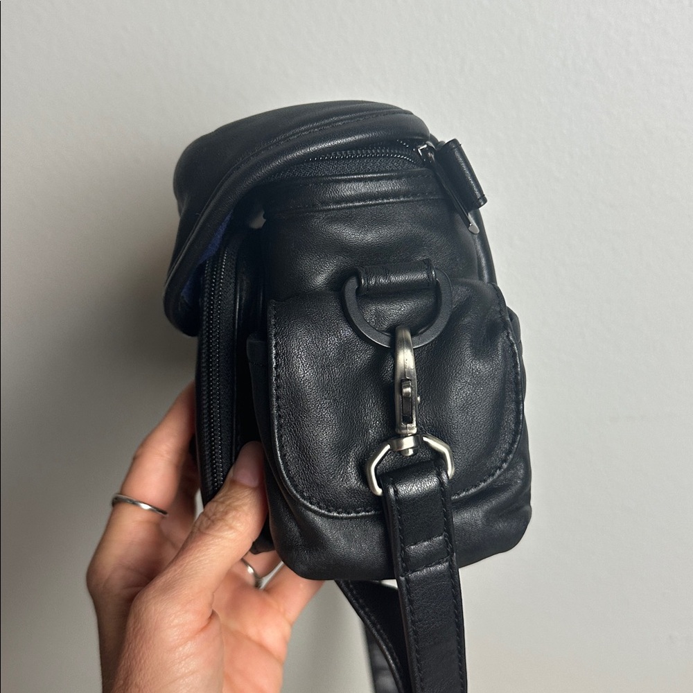 Leather Crossbody Camera Bag - Picture 3 of 8